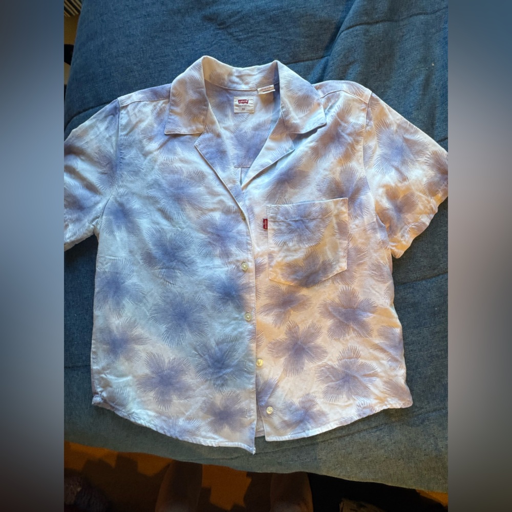 Levi’s cotton short sleeve button up XS